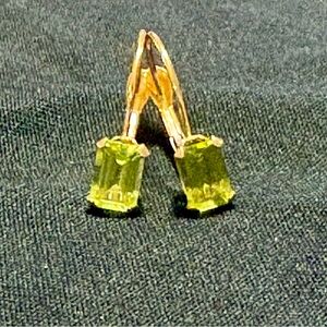 14K gold Peridot earrings